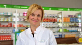 Farmaceuta radzi: Lepiej zapobiegać niż leczyć Zdrowie, LIFESTYLE - Sezon zachorowań na grypę wkrótce osiągnie swoje apogeum. Polacy co roku zażywają ogromne ilości leków, próbując wyleczyć się z tej choroby. Jednak niewielu z nas wciąż zapomina o najprostszej, a jednocześnie najbardziej sprawdzonej zasadzie - lepiej zapobiegać, niż leczyć.