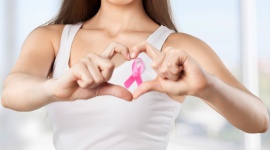 Profilaktyka raka piersi. Zaczynamy różowy październik Zdrowie, LIFESTYLE - ​Tylko wczesna i trafna diagnoza, której nie można wykonać bez odpowiednich badań zwiększa szansę kobiet na uchronienie się przed złośliwymi nowotworami piersi.
