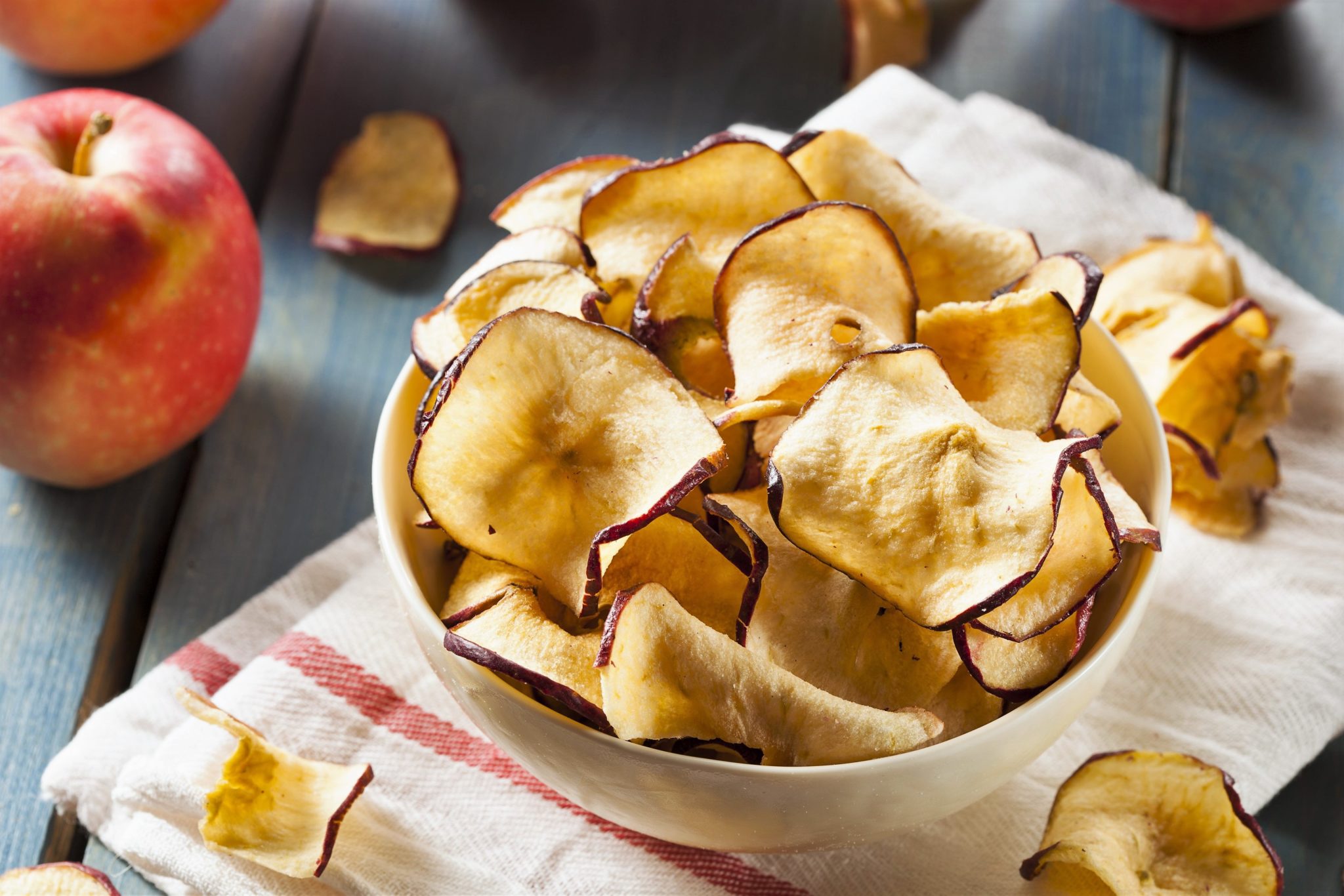 Chipsy niekoniecznie ziemniaczane – z czego przygotować chrupiące talarki?
