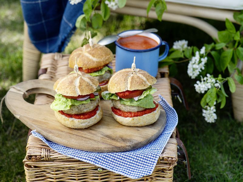 Najpyszniejsze grillowe trendy w tym sezonie według Jakuba Kuronia